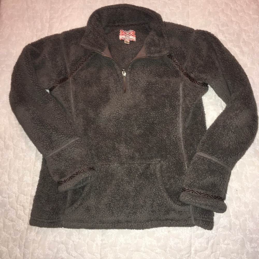 Dark grey pullover